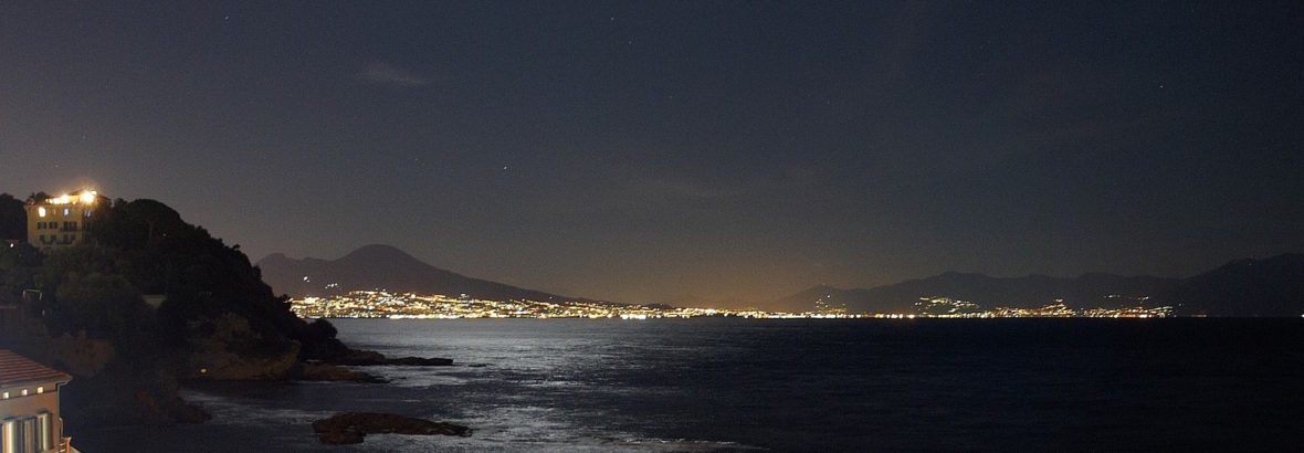 Naples de nuit